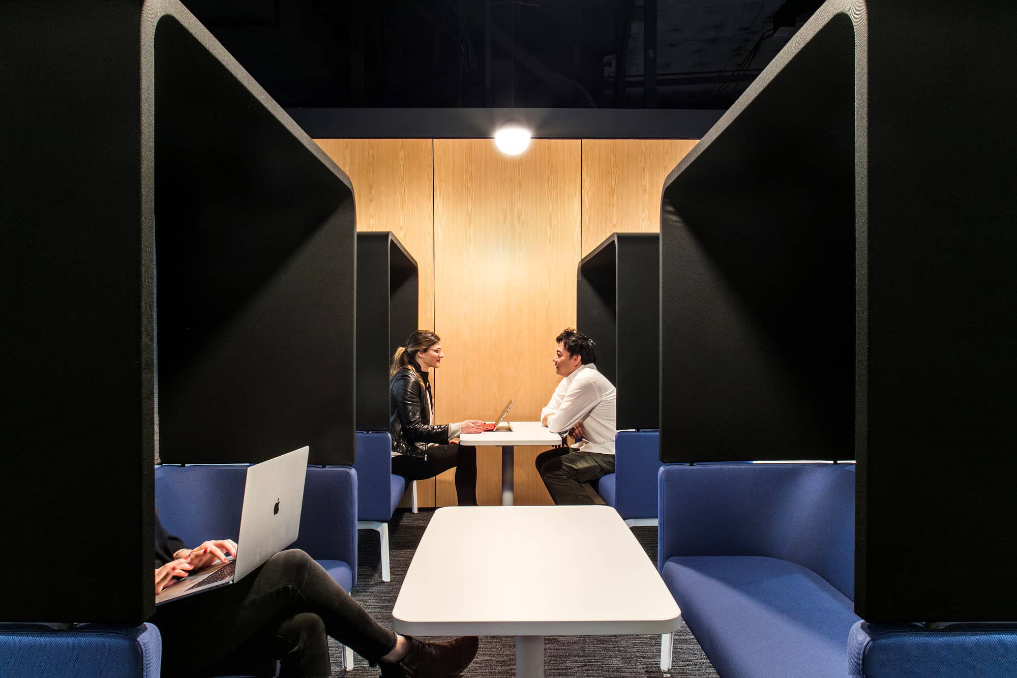 Gensler Bivi mettings booths